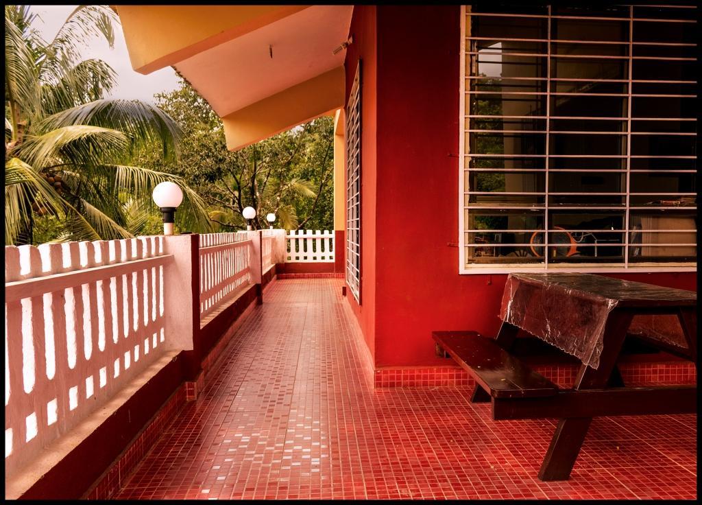 Varshavan- Nature, Hobby And Art Residency Dāpoli Exterior foto