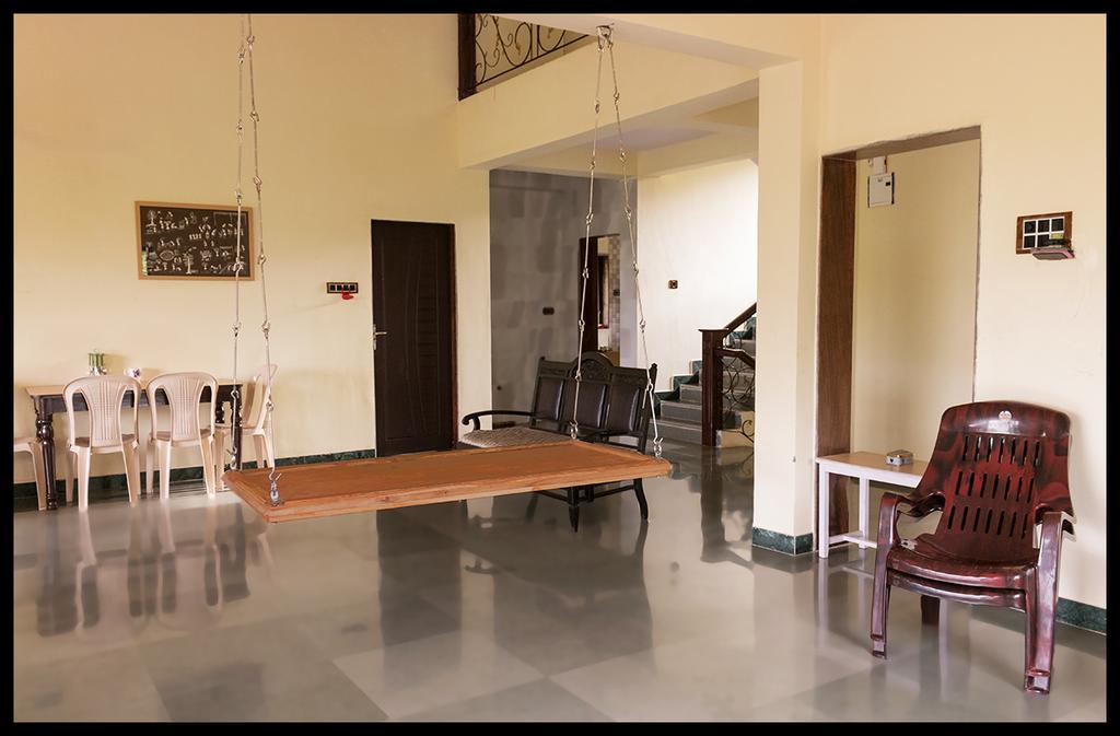 Varshavan- Nature, Hobby And Art Residency Dāpoli Exterior foto